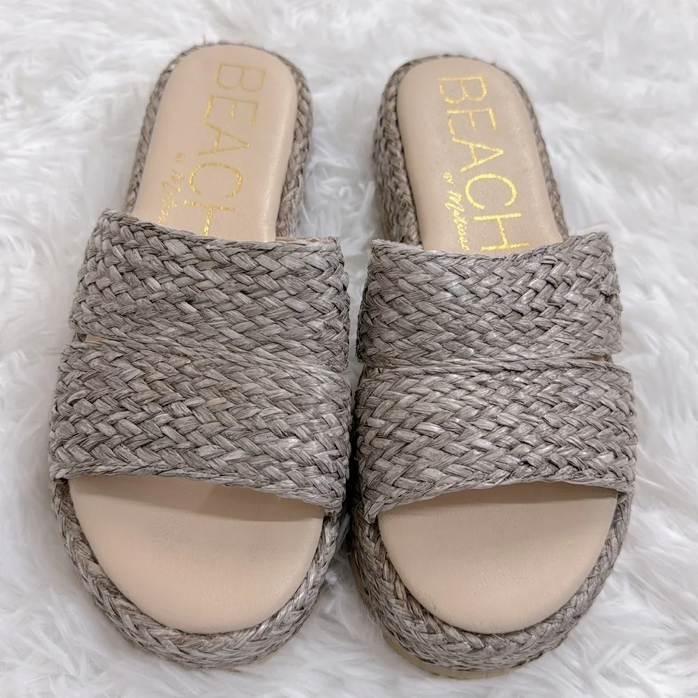 MATISSE Beach Layback Platform Sandal Vegan withcut out Slip on style Size 9M